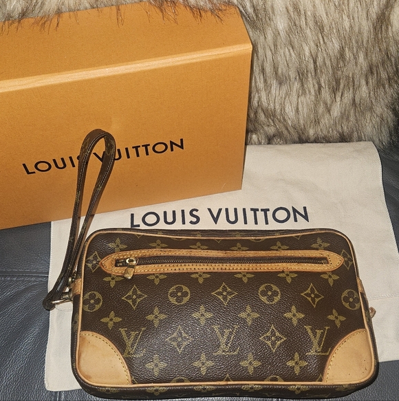 Louis Vuitton Accessories - 🚨Deal OF THE DAY🚨Louis Vuitton LV Clutch Marly Dragonne GM Brown Monogram